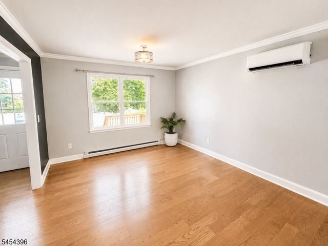 21 Woodland Trl S, Vernon Twp., NJ 07419