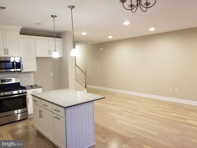 754 W 2ND ST, Lansdale, PA 19446