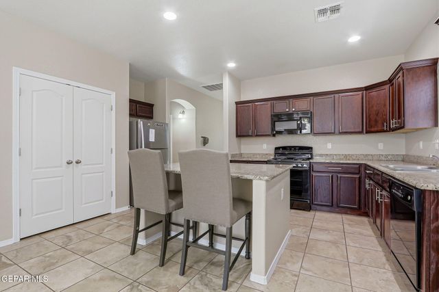 14458 VINCENT KALEL, El Paso, TX 79938