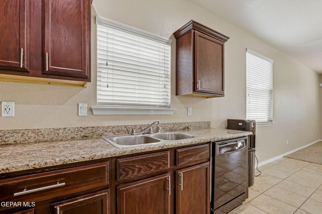 14458 VINCENT KALEL, El Paso, TX 79938