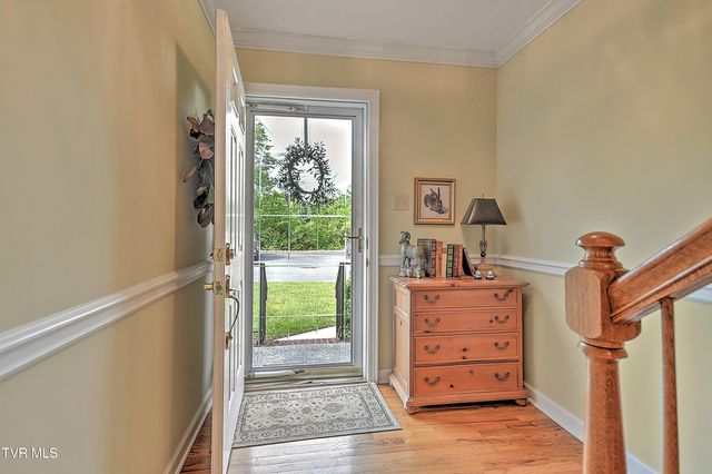 2000 West Manor Court 2000, Kingsport, TN 37660