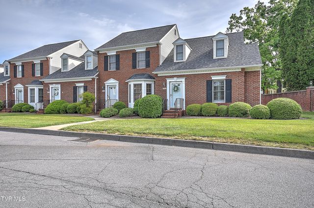 2000 West Manor Court 2000, Kingsport, TN 37660