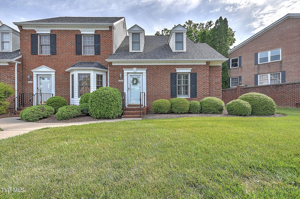 2000 West Manor Court 2000, Kingsport, TN 37660