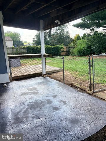 24 FORMAN DR, Hamilton, NJ 08690