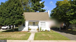 24 FORMAN DR, Hamilton, NJ 08690