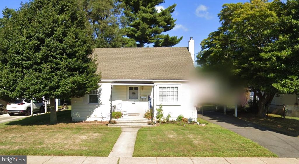 24 FORMAN DR, Hamilton, NJ 08690