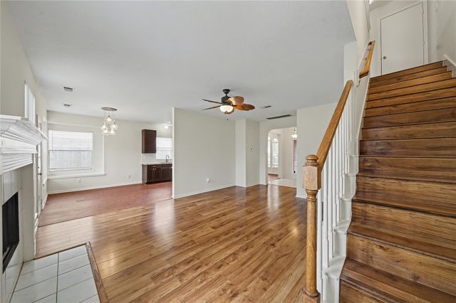 1202 Woodley Bend, Sugar Land, TX 77479
