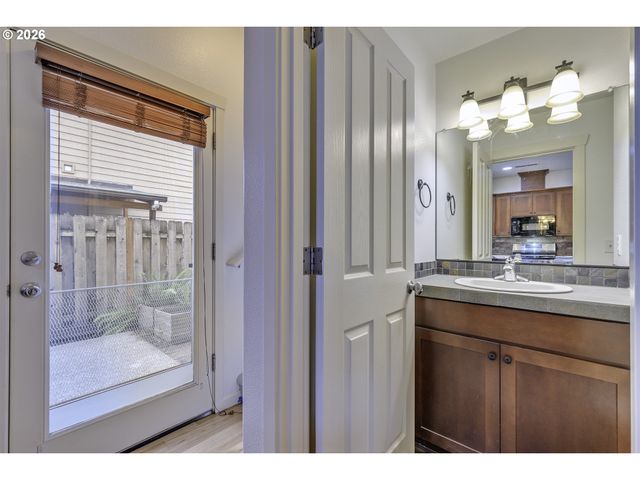 3181 Sw 173RD Ave, Beaverton, OR 97003