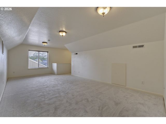 3181 Sw 173RD Ave, Beaverton, OR 97003