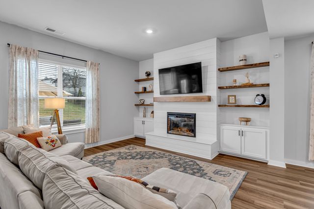 417 Irwin Way, Spring Hill, TN 37174