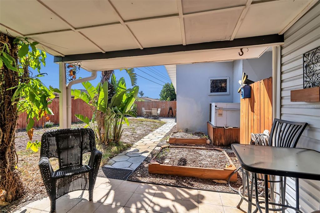 Image 34 of property listing at 3303 FLORIDA BOULEVARD, Bradenton, FL 34207