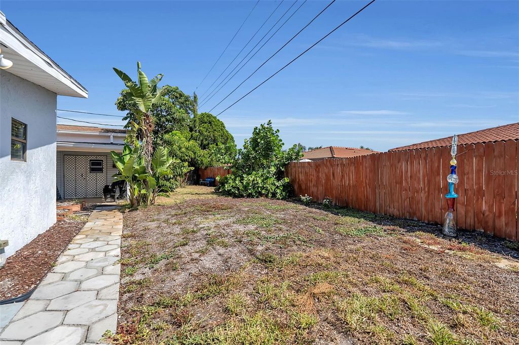 Image 38 of property listing at 3303 FLORIDA BOULEVARD, Bradenton, FL 34207