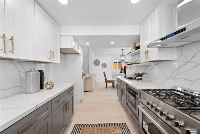 2137 Miramar, Newport Beach, CA 92661