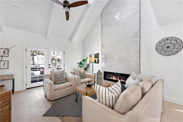 2137 Miramar, Newport Beach, CA 92661