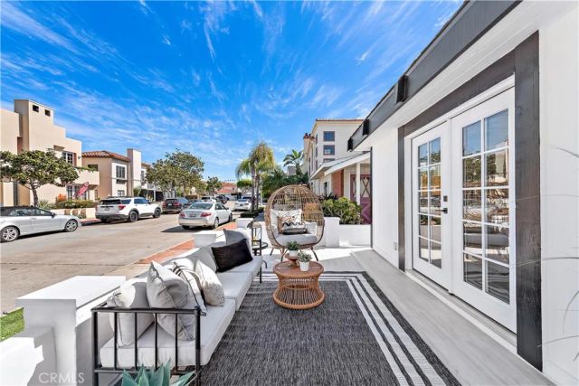 2137 Miramar, Newport Beach, CA 92661