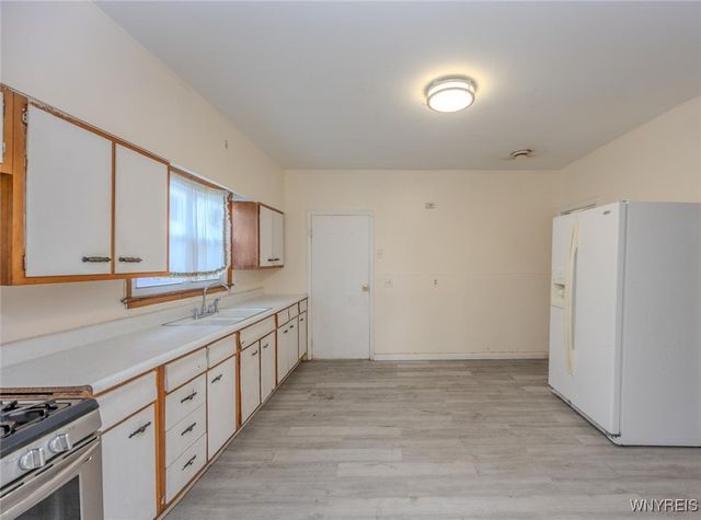 62 Sweet Avenue, Buffalo, NY 14212