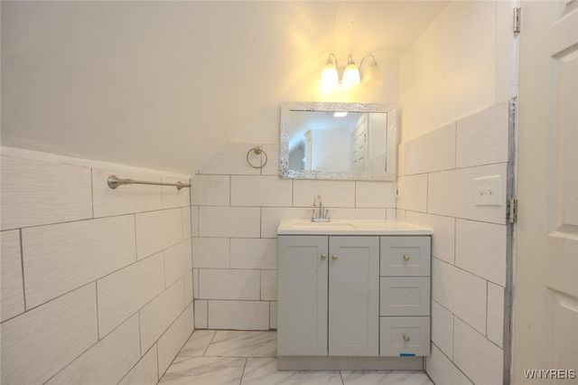 62 Sweet Avenue, Buffalo, NY 14212