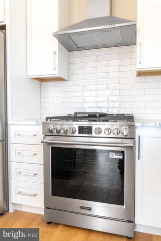 7 W 29TH ST, Long Beach, NJ 08008