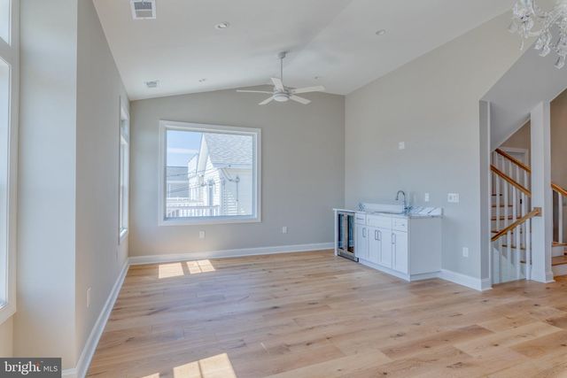7 W 29TH ST, Long Beach, NJ 08008