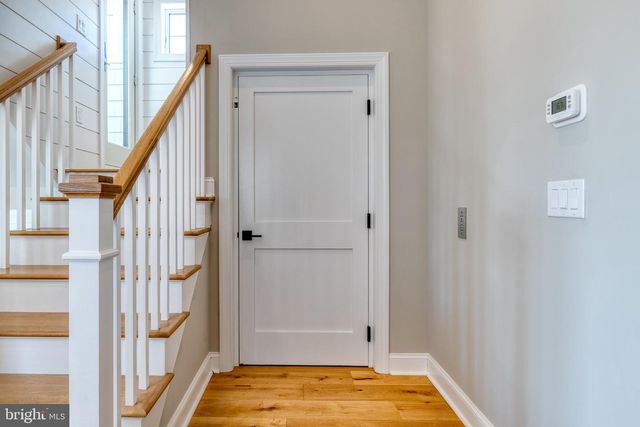 7 W 29TH ST, Long Beach, NJ 08008