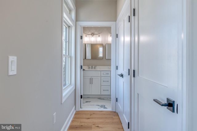 7 W 29TH ST, Long Beach, NJ 08008