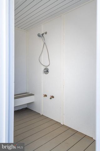 7 W 29TH ST, Long Beach, NJ 08008