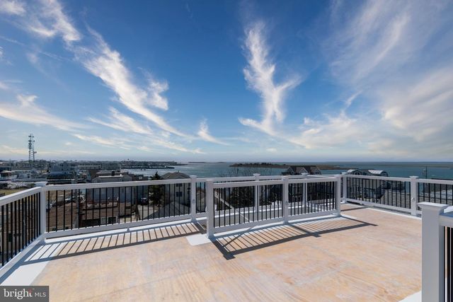 7 W 29TH ST, Long Beach, NJ 08008