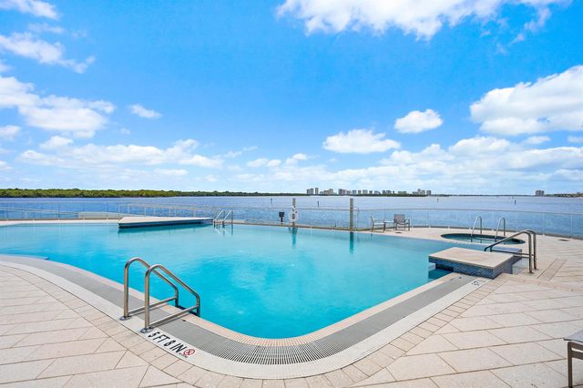 100 Lakeshore Drive 354, North Palm Beach, FL 33408