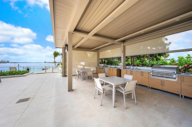 100 Lakeshore Drive 354, North Palm Beach, FL 33408
