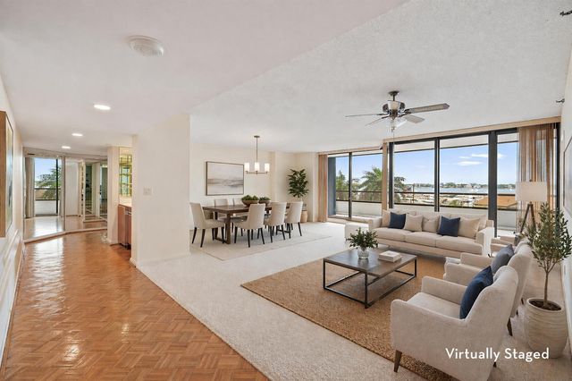 100 Lakeshore Drive 354, North Palm Beach, FL 33408