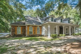 17201 Horseshoe Way, New Caney, TX 77357