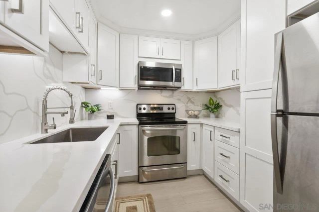 5055 Collwood Blvd 304, San Diego, CA 92115