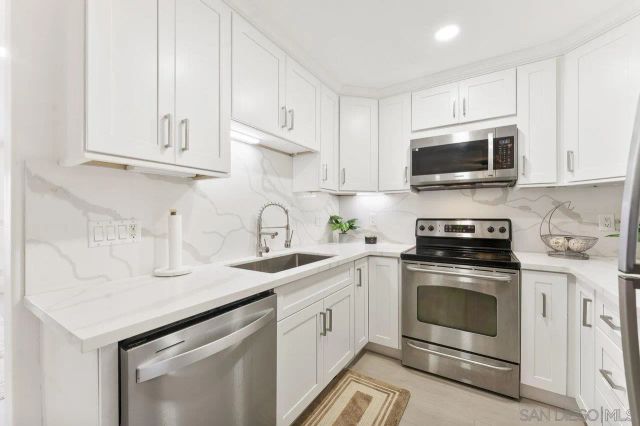 5055 Collwood Blvd 304, San Diego, CA 92115