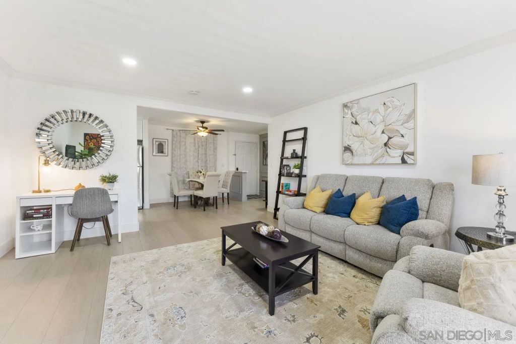 5055 Collwood Blvd 304, San Diego, CA 92115