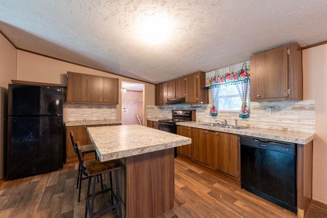 636 South ST, Tow, TX 78672