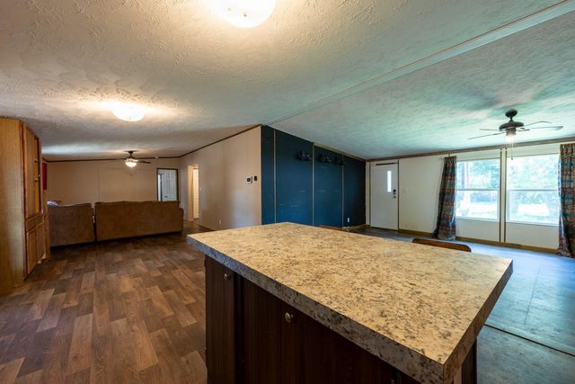 636 South ST, Tow, TX 78672