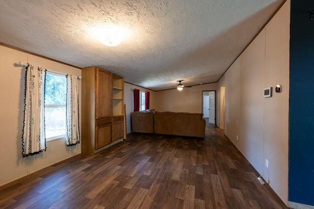 636 South ST, Tow, TX 78672