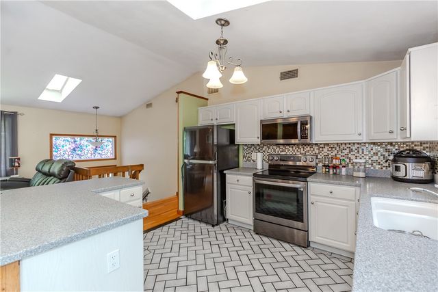 54 Colvintown Road, Coventry, RI 02816