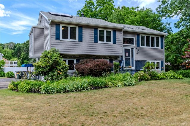 54 Colvintown Road, Coventry, RI 02816