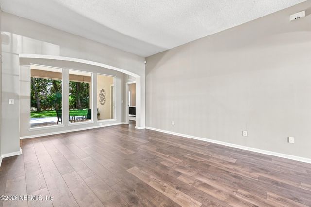 2878 AMELIA BLUFF Drive, Jacksonville, FL 32226