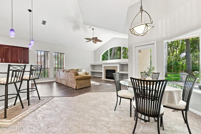 2878 AMELIA BLUFF Drive, Jacksonville, FL 32226