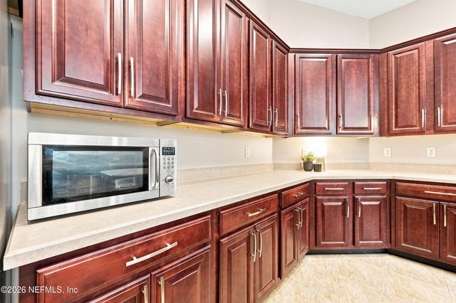 2878 AMELIA BLUFF Drive, Jacksonville, FL 32226