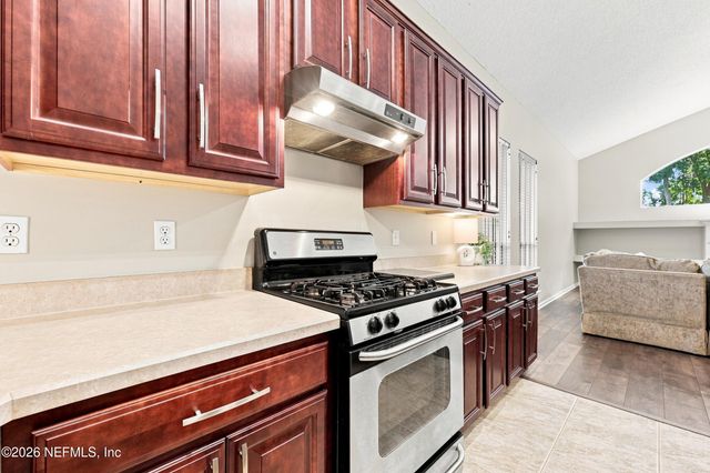 2878 AMELIA BLUFF Drive, Jacksonville, FL 32226
