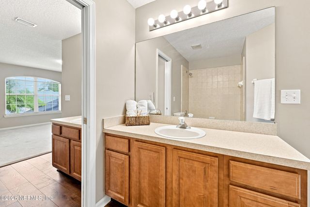 2878 AMELIA BLUFF Drive, Jacksonville, FL 32226