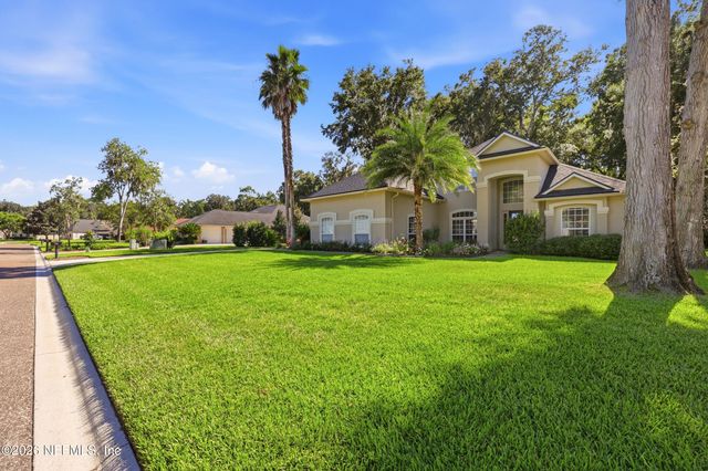 2878 AMELIA BLUFF Drive, Jacksonville, FL 32226