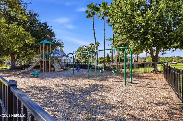2878 AMELIA BLUFF Drive, Jacksonville, FL 32226