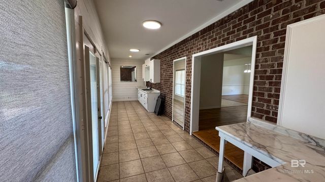 19746 County Road 62, Robertsdale, AL 36567