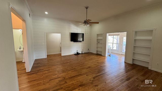 19746 County Road 62, Robertsdale, AL 36567