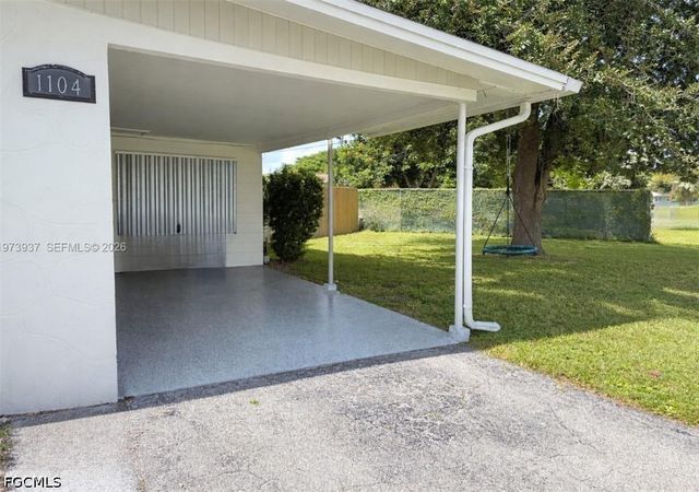 1104 E Jasmine RD, Lehigh Acres, FL 33936