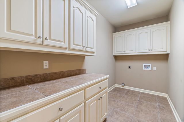 20 Canterberry Point Drive, Conway, AR 72032